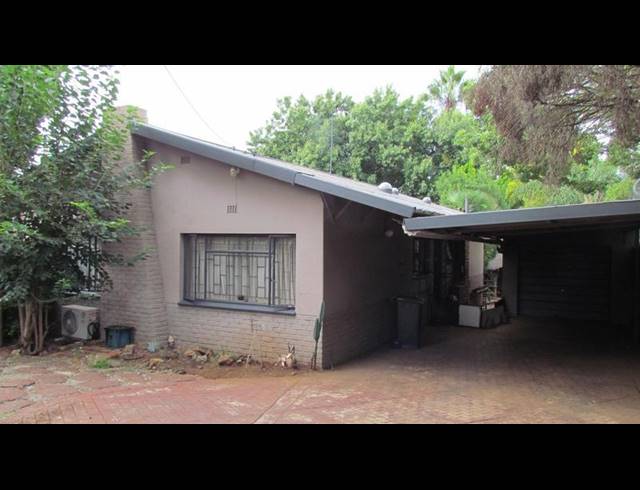 4 BEDROOM HOUSE FOR SALE IN VALHALLA